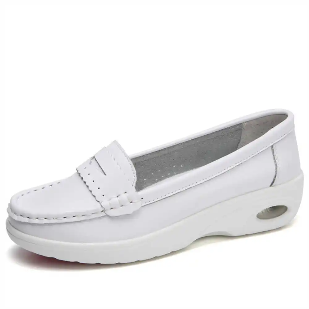 Thick Sole Slipon White Traine - Quality Men'S Grooming Kit incelemesi ve fiyatı